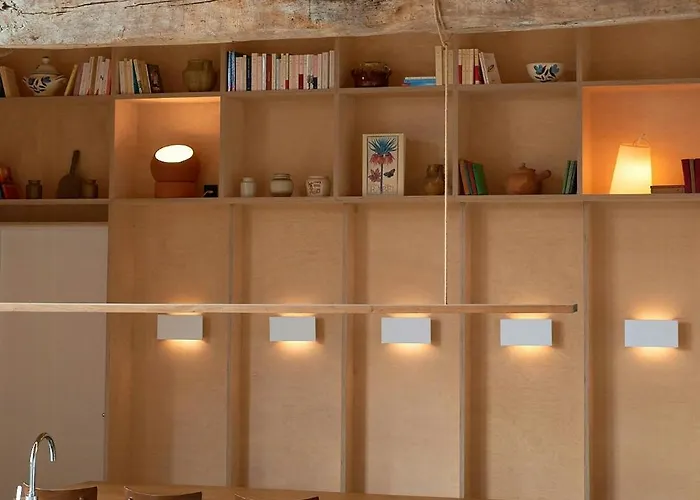 Restored Farm Estate Near Atlantic Coast France Vakantiehuis