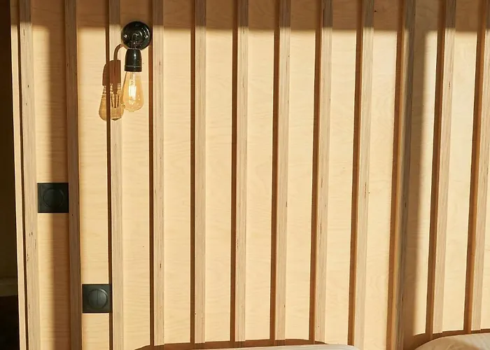 Restored Farm Estate Near Atlantic Coast France Vakantiehuis